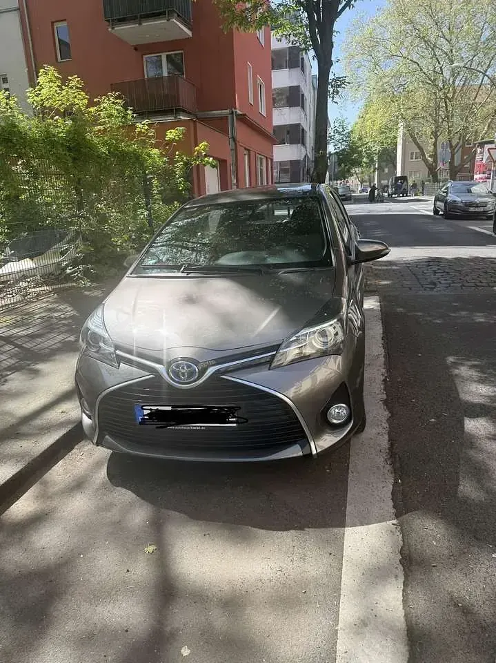Gebraucht Toyota Yaris Sol 101 PS (74 kW) 2017 Limousine