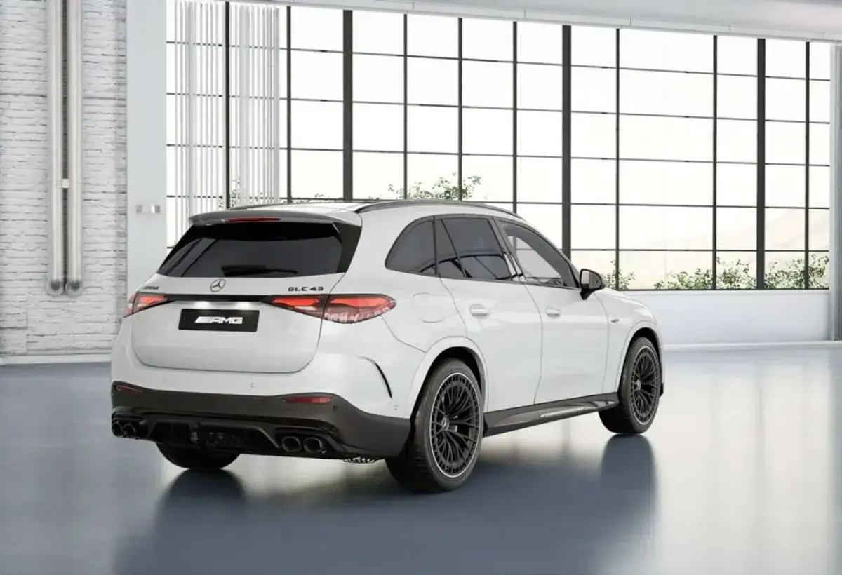 Gebraucht Mercedes GLC43 AMG AMG 421 PS (309 kW) 2025 Weiss manufaktur lack manufakt SUV