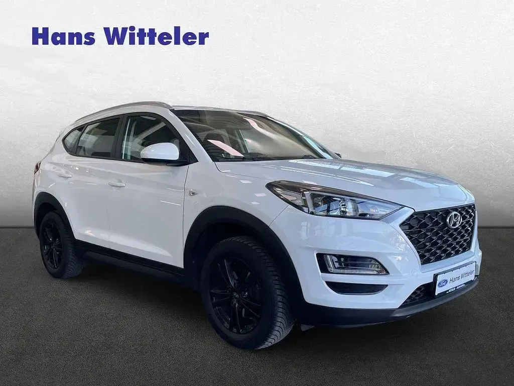 Gebraucht Hyundai Tucson 132 PS (97 kW) 2019 Polar white / sol SUV