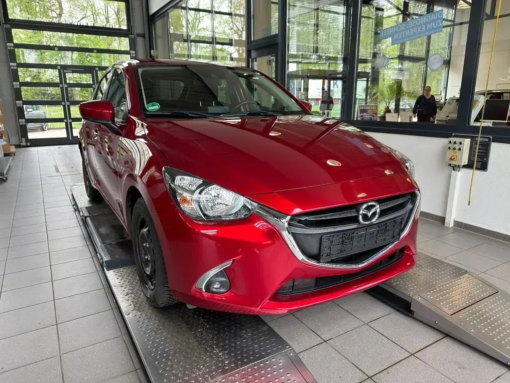 Usata Mazda 2 Kizoku 90 CV (66 kW) 2019 Rosso Berlina