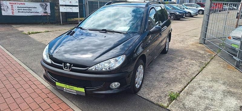 Schwarz Gebraucht 2011 Peugeot 206 Filou Kombi | 3.499 € (Fairer Preis) - Bild 1/4