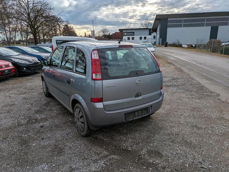 Gebraucht Opel Meriva 101 PS (74 kW) 2004 Silber Van / Kleinbus