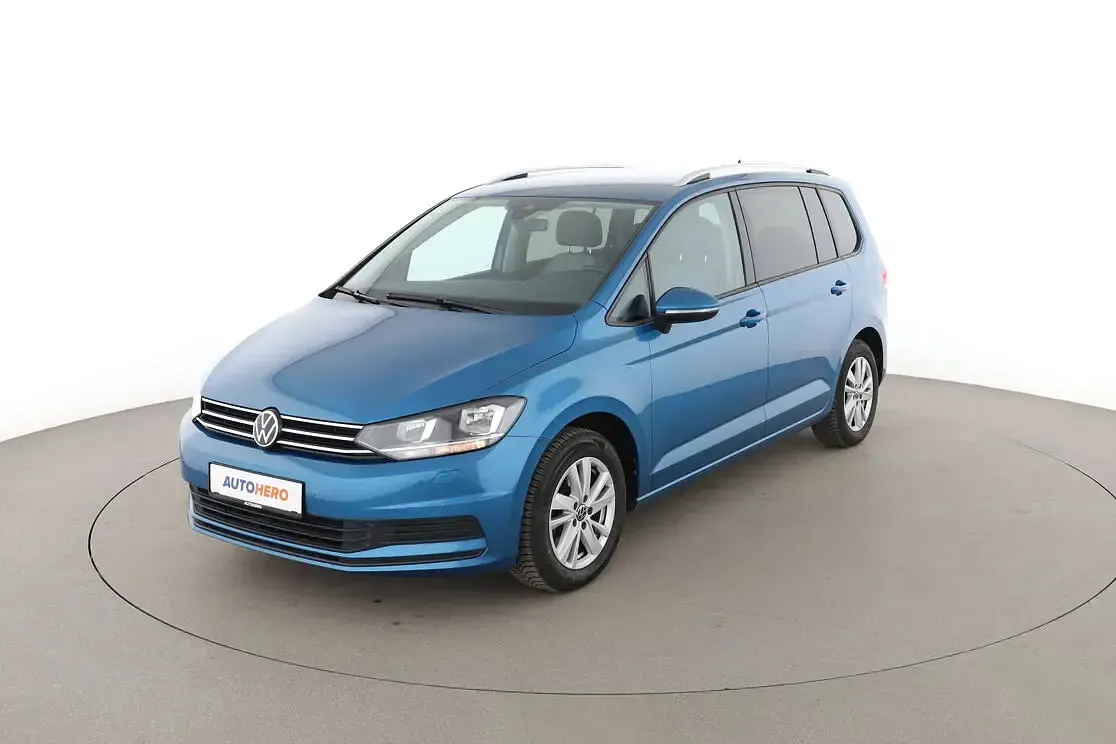 Gebraucht VW Touran Comfortline 150 PS (110 kW) 2022 Van / Kleinbus