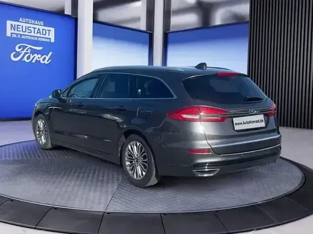 Gebraucht Ford Mondeo Titanium 190 PS (139 kW) 2022 Magneticgrau metallic Kombi