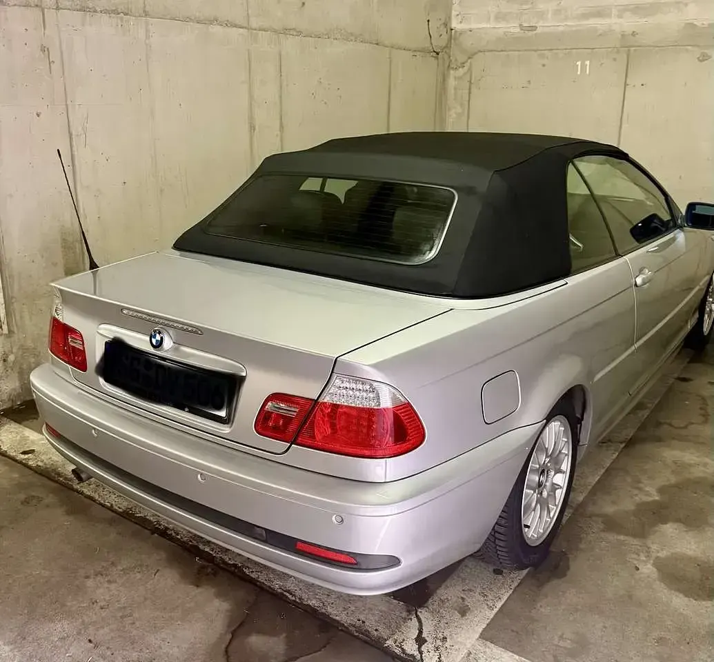 Gebraucht BMW 318 150 PS (110 kW) 2006 Grau Cabrio