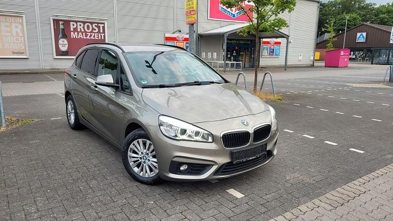 Gebraucht BMW 218 Performance 150 PS (110 kW) 2016 Silber Van / Kleinbus