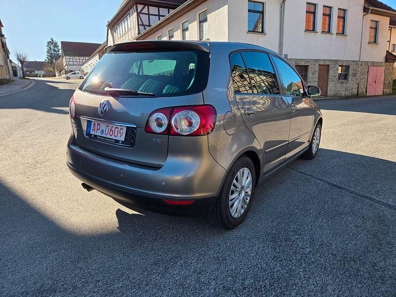 Gebraucht VW Golf Plus Cross 122 PS (89 kW) 2010 Van / Kleinbus