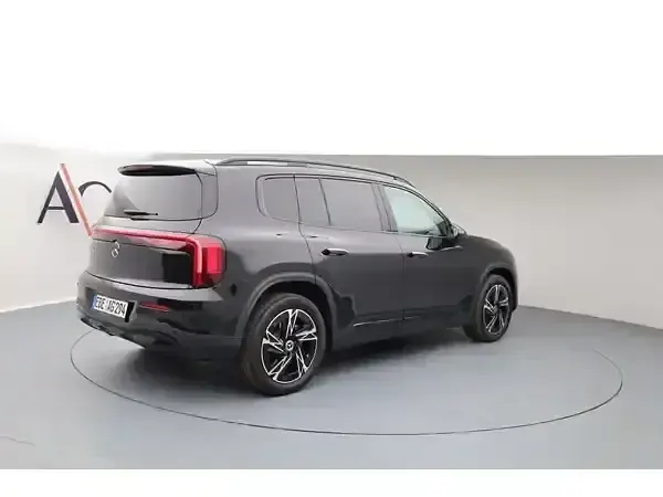 Gebraucht Mercedes GLB200 Premium 184 PS (135 kW) 2026 Kosmosschwarz metallic SUV