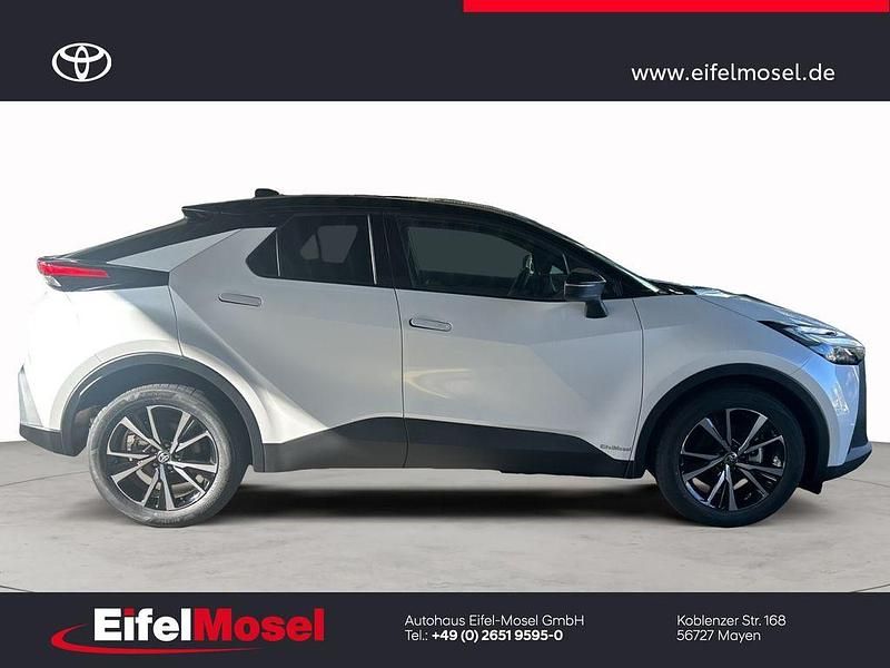 Neu Toyota C-HR 140 PS (102 kW) 2026 Schwarz SUV