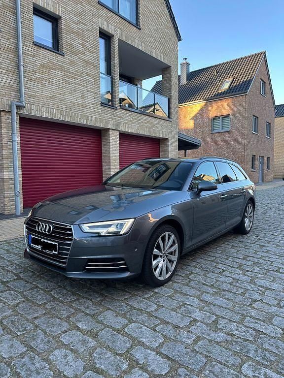 Gebraucht Audi A4 Ambiente 190 PS (139 kW) 2016 Grau Kombi