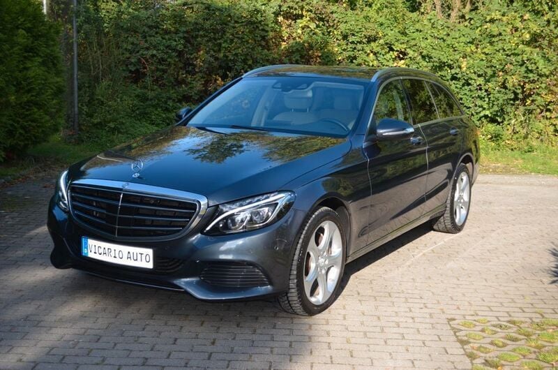 Grau Gebraucht 2014 Mercedes C250 Limousine | 11.999 € (Guter Preis) - Bild 1/4