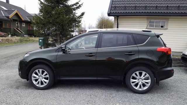 Gebraucht Toyota RAV4 151 PS (111 kW) 2013 Schwarz metallic SUV
