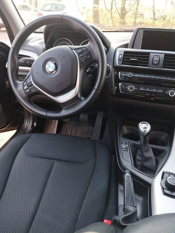 Gebraucht BMW 116 Advantage 109 PS (80 kW) 2016 Schwarz Kleinwagen