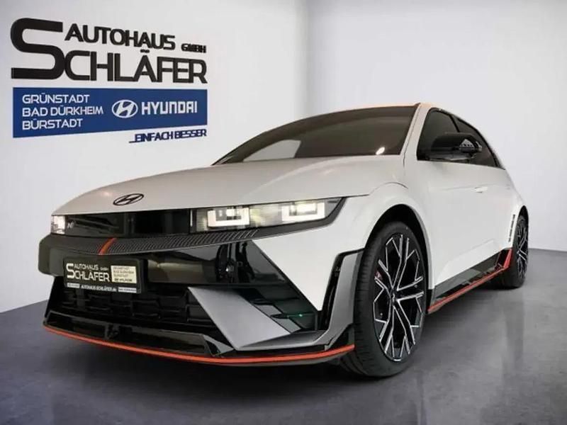 Atlas white (matt) Neu 2025 Hyundai Ioniq 5 SUV | 59.980 € (Superpreis) - Bild 1/1