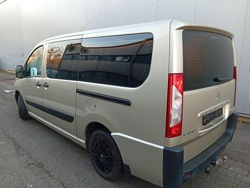 Gebraucht Peugeot TePee 136 PS (100 kW) 2007 Van / Kleinbus