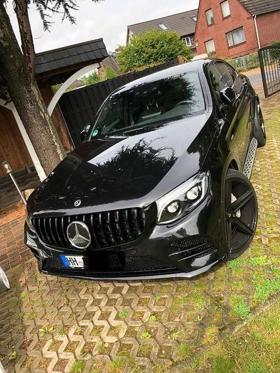 Schwarz Gebraucht 2018 Mercedes GLC43 AMG AMG Coupé | 37.900 € (Guter Preis) - Bild 1/4