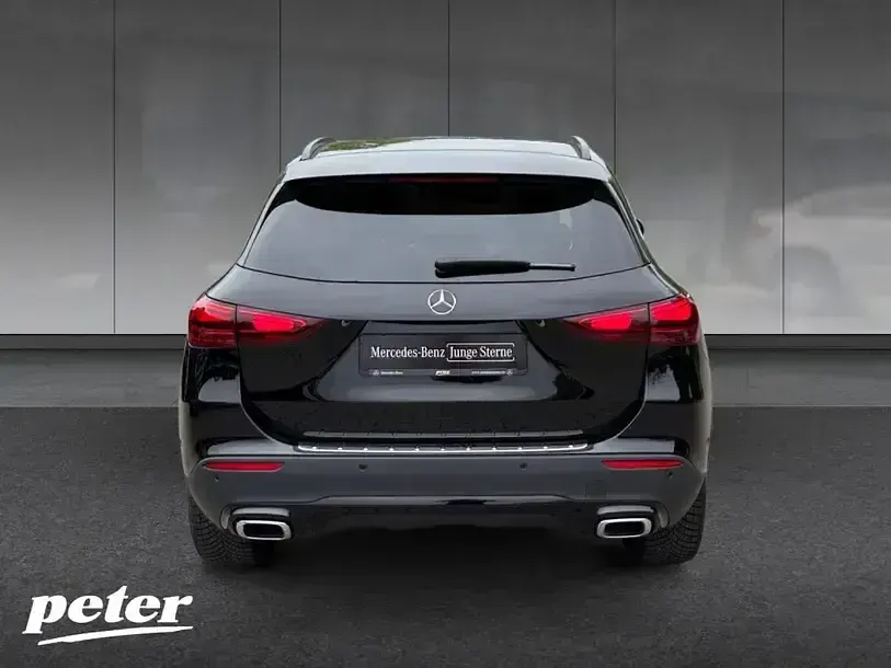 Gebraucht Mercedes GLA200 Progressive 163 PS (119 kW) 2025 Unilack nachtschwarz SUV