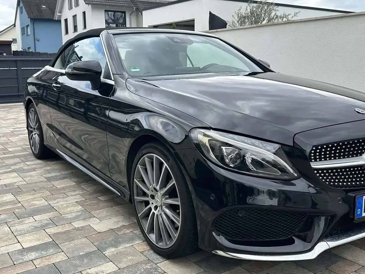 Gebraucht Mercedes C250 AMG line 211 PS (155 kW) 2018 Schwarz Cabrio