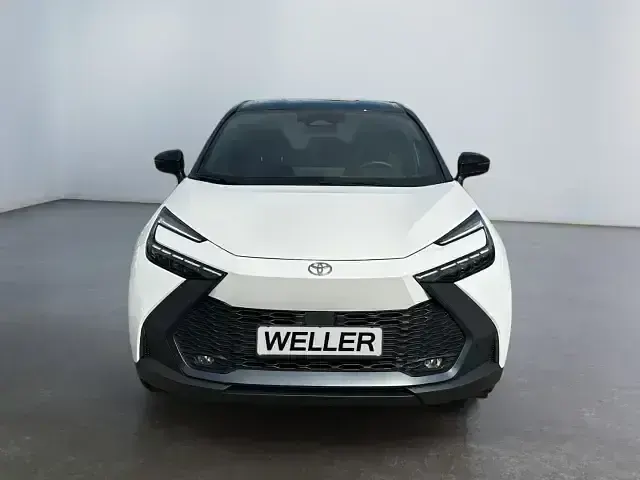 Gebraucht Toyota C-HR 140 PS (102 kW) 2025 Schneeweiß / dach schwarz SUV