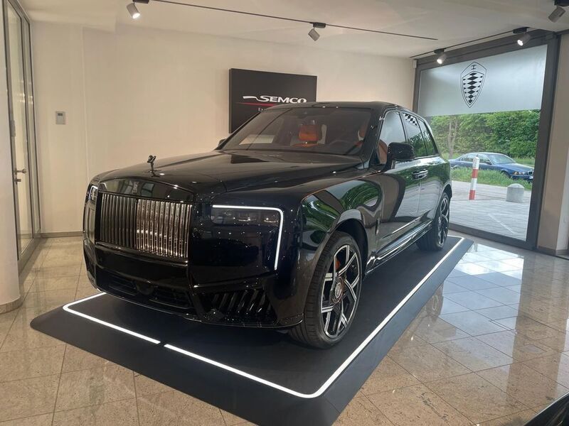 Neu Rolls Royce Cullinan 600 PS (441 kW) 2025 Schwarz SUV