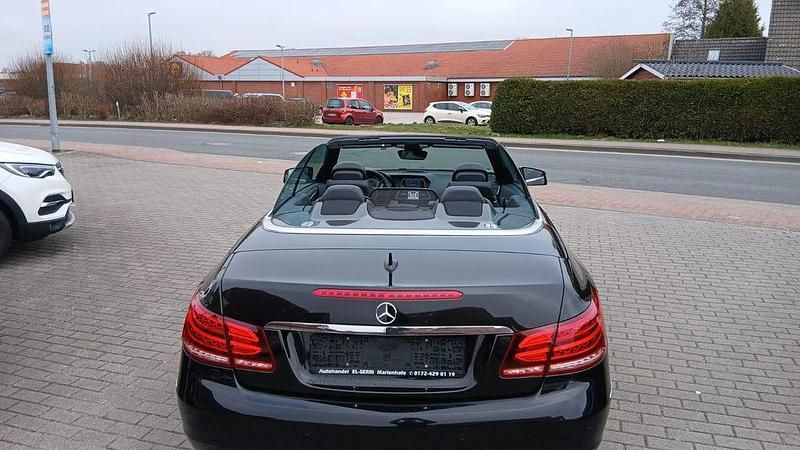 Gebraucht Mercedes E200 184 PS (135 kW) 2014 Schwarz Cabrio