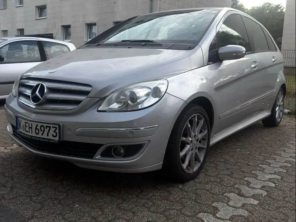 Gebraucht Mercedes B180 109 PS (80 kW) 2007 Grau Van / Kleinbus