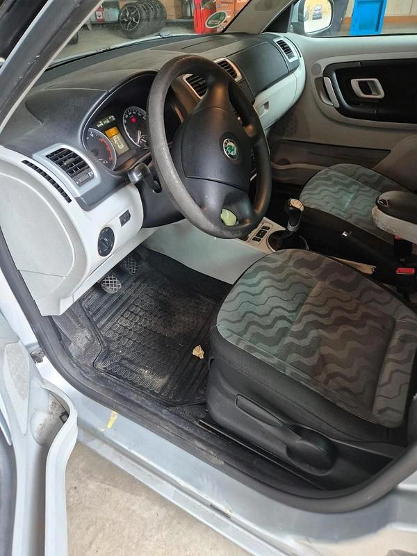 Gebraucht Skoda Fabia 65 PS (47 kW) 2009 Grau Kombi