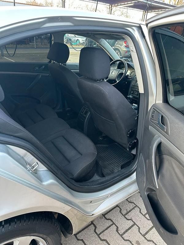 Gebraucht Skoda Octavia 105 PS (77 kW) 2005 Grau Limousine