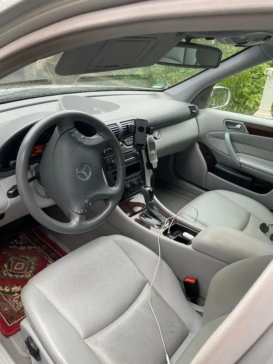Second-hand Mercedes C200 2002 Argintiu Break