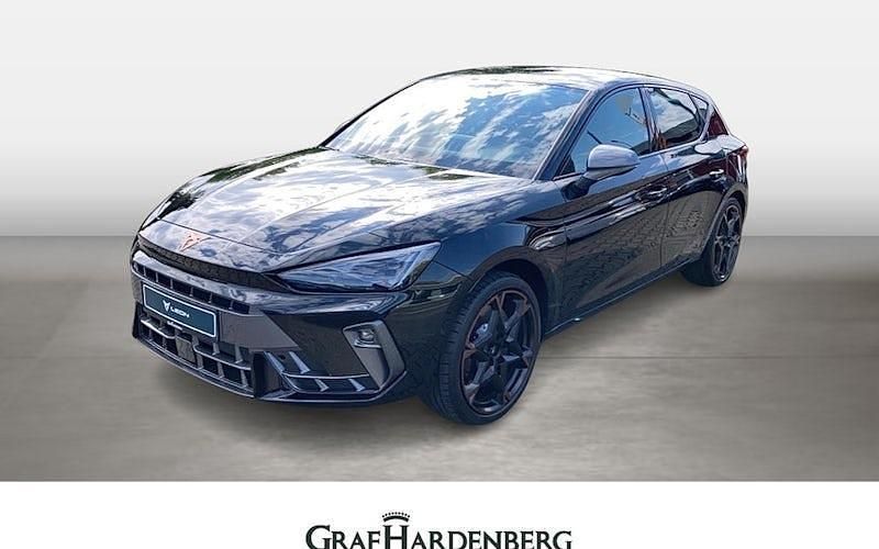 Mitternachtsschwarz Neu 2025 Cupra Leon VZ Limousine | 45.068 € (Etwas zu teuer) - Bild 1/4