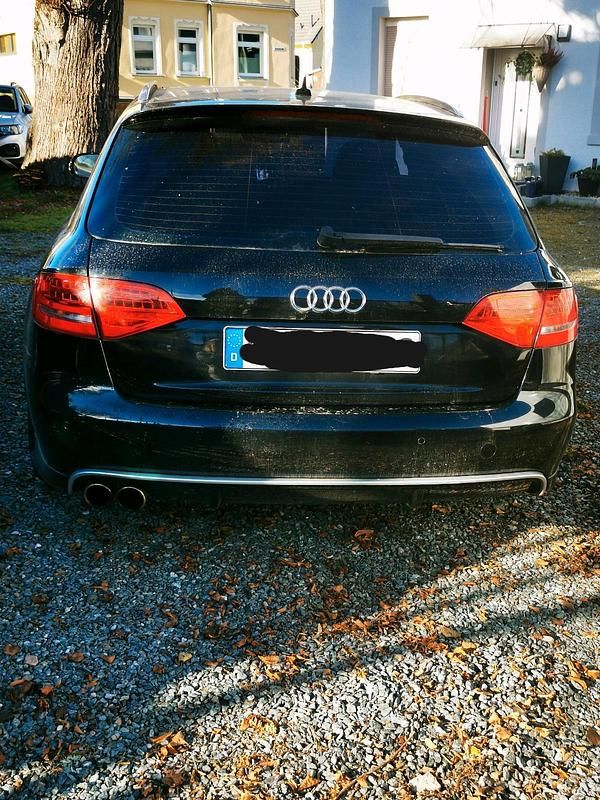 Gebraucht Audi A4 160 PS (117 kW) 2010 Schwarz Kombi