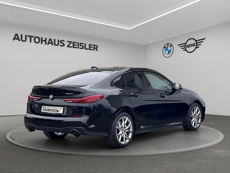 Gebraucht BMW 220 Performance 178 PS (130 kW) 2024 Saphirschwarz Coupé