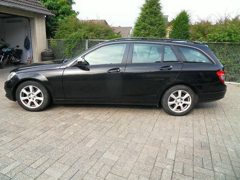 Schwarz Gebraucht 2008 Mercedes C200 Kombi | 5.950 € (Guter Preis) - Bild 1/4