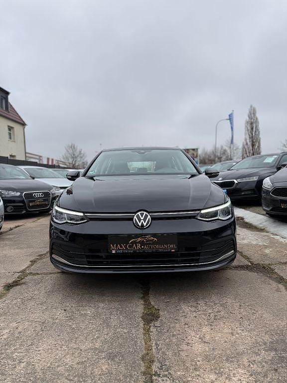 Gebraucht VW Golf VIII Move 150 PS (110 kW) 2023 Schwarz Limousine