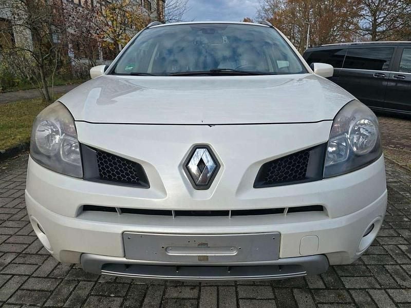 Gebraucht Renault Koleos Dynamique 171 PS (125 kW) 2011 Weiß SUV