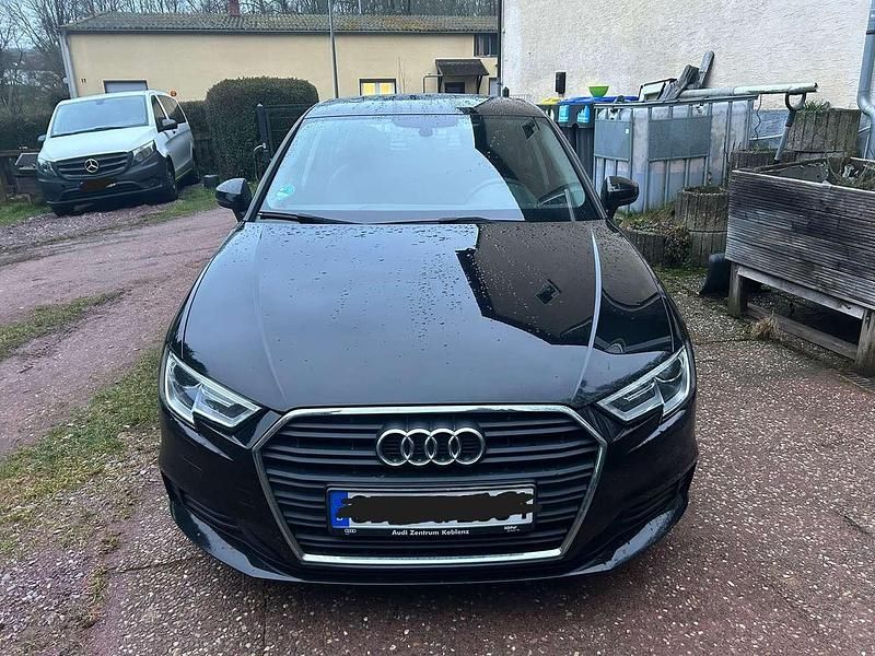 Gebraucht Audi A3 116 PS (85 kW) 2020 Schwarz Limousine