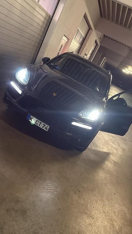 Schwarz Gebraucht 2013 Porsche Cayenne GTS SUV | 18.500 € (Guter Preis) - Bild 1/4