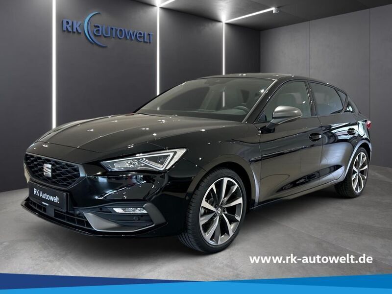 Schwarz Gebraucht 2024 Seat Leon FR Limousine | 37.900 € - Bild 1/4