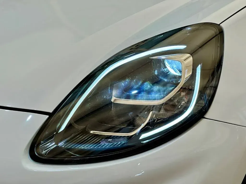 Gebraucht Ford Puma Titanium 125 PS (91 kW) 2022 Weiss SUV
