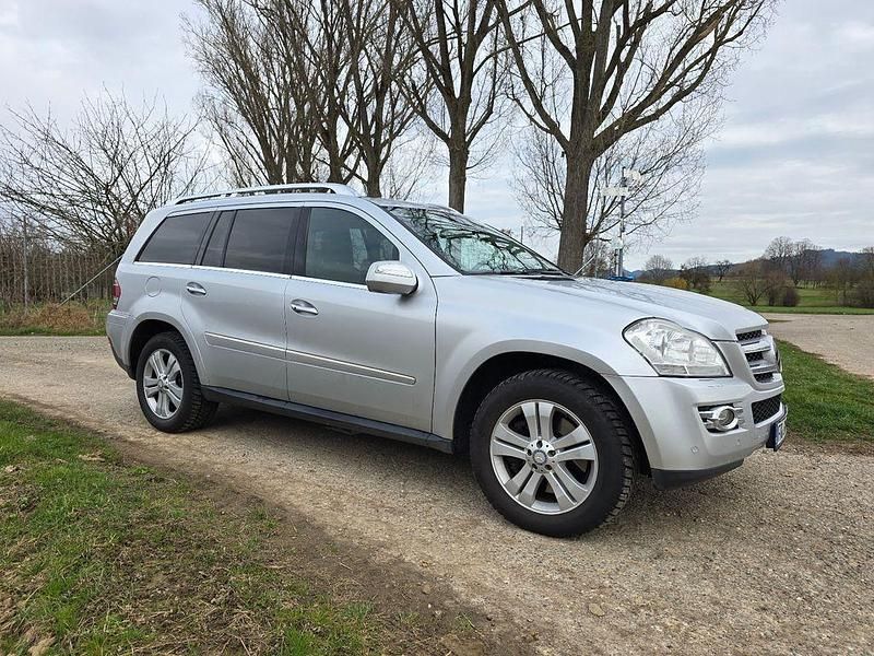 Silber Gebraucht 2009 Mercedes GL420 SUV | 12.950 € (Teuer) - Bild 1/4