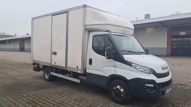 Gebraucht Iveco Daily 166 PS (122 kW) 2019 Van