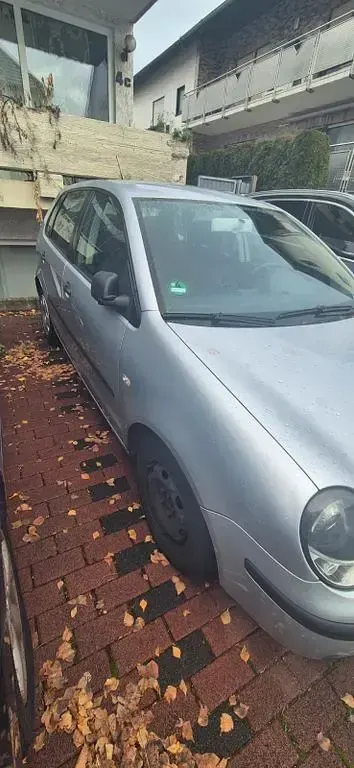 Gebraucht VW Polo 64 PS (47 kW) 2003 Silber Limousine