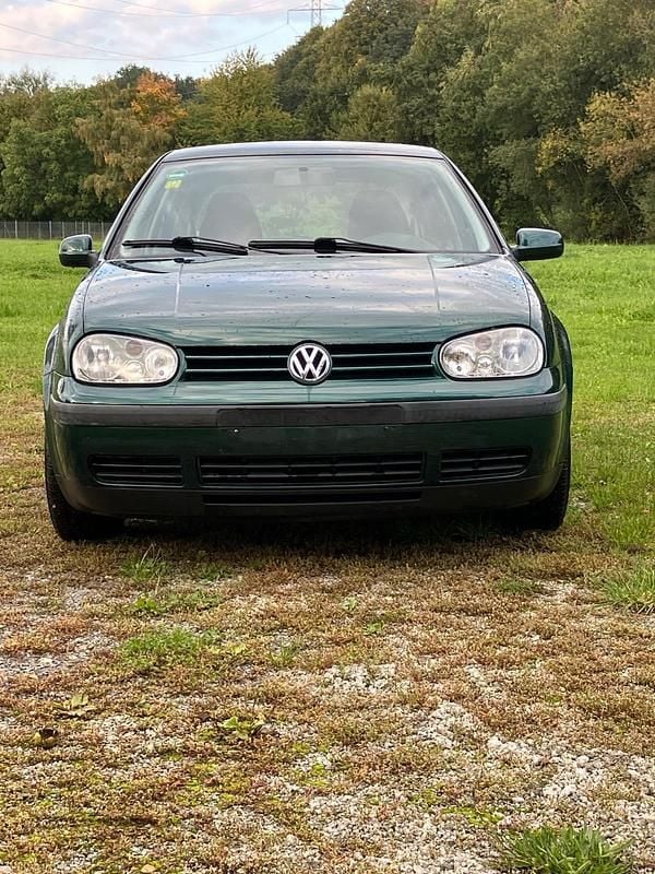 Grün Gebraucht 1999 VW Golf IV Coupé | 2.500 € (Etwas zu teuer) - Bild 1/4
