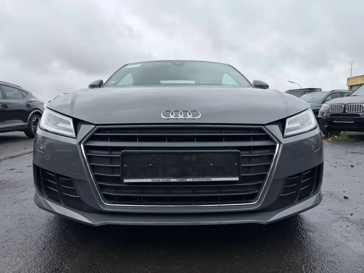 Gebraucht Audi TT S-Line 230 PS (169 kW) 2016 Nanograu metallic Coupé