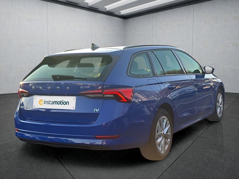Gebraucht Skoda Octavia 204 PS (150 kW) 2023 Blau Kombi