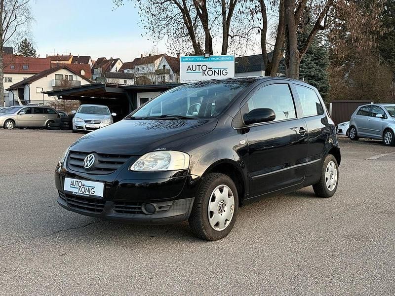 Second-hand VW Fox Basis 54 CP (39 kW) 2006 Negru Hatchback