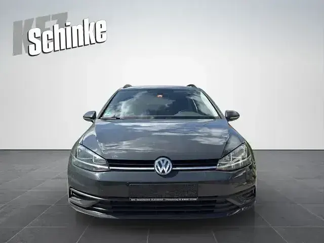 Gebraucht VW Golf VII Trendline 140 PS (102 kW) 2017 Grau Limousine