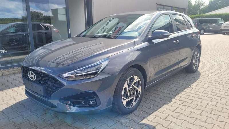 Ecotronic grau Neu 2025 Hyundai i30 Limousine | 22.490 € (Superpreis) - Bild 1/4
