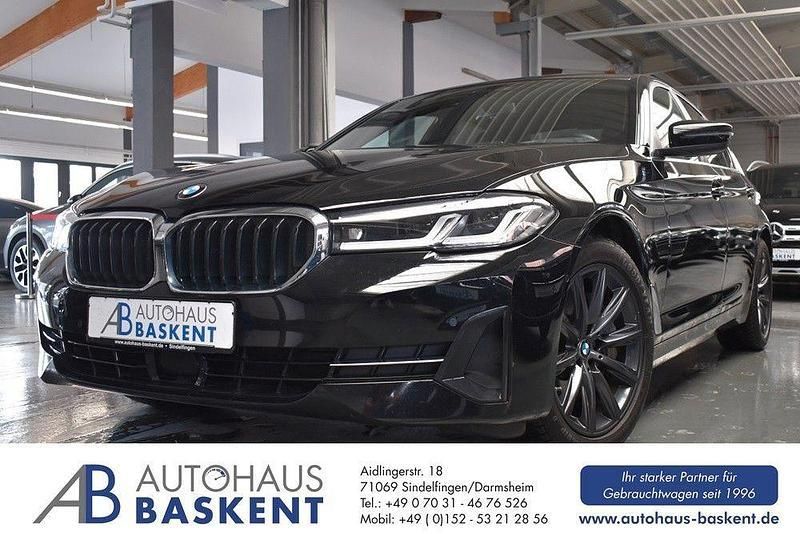 Schwarz Gebraucht 2021 BMW 540 Sport Line Limousine | 40.890 € (Fairer Preis) - Bild 1/4