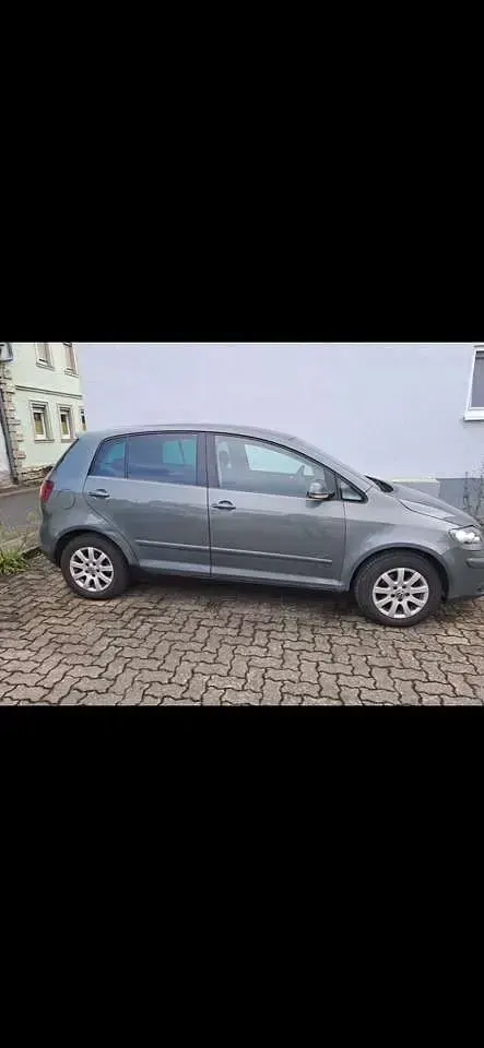 Gebraucht VW Golf IV Trendline 102 PS (75 kW) 2005 Limousine